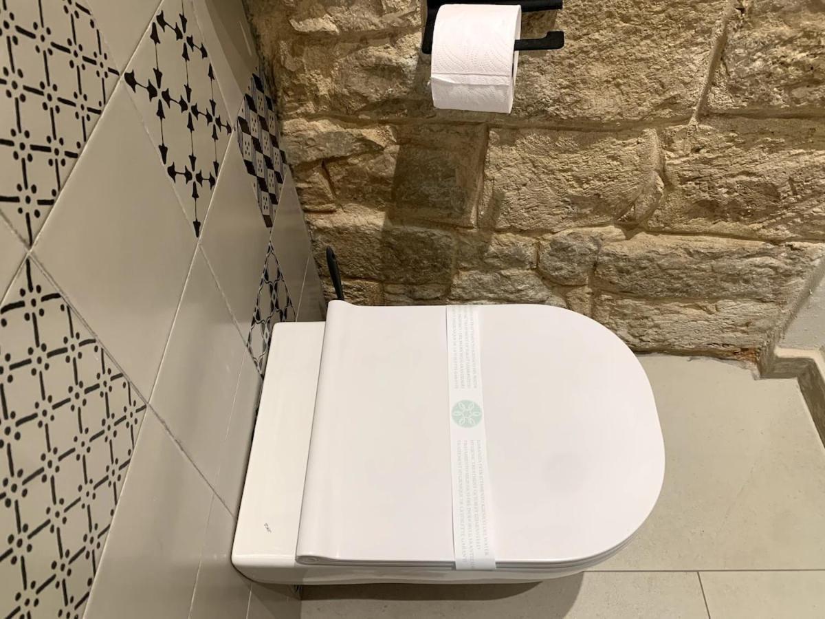 Locus Pendinelli Trani Bed & Breakfast Екстериор снимка